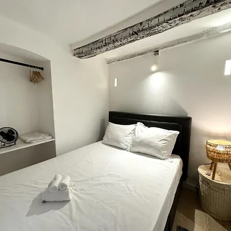 B Ot Le Cocon De La Prefecture - Old Town